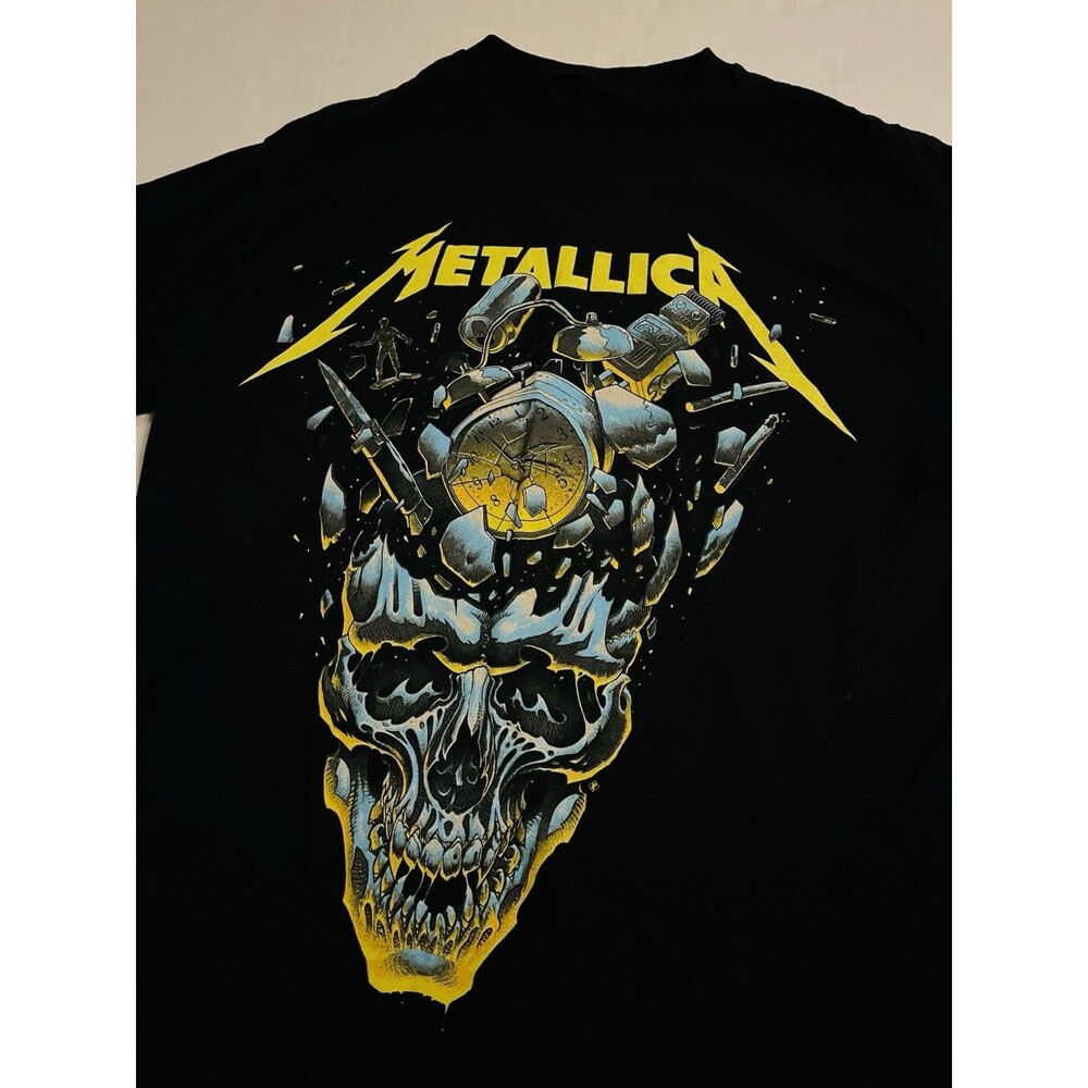 Metallica 2025 Band World Tour Music T-Shirt MEDIUM Black Concert Rock Album